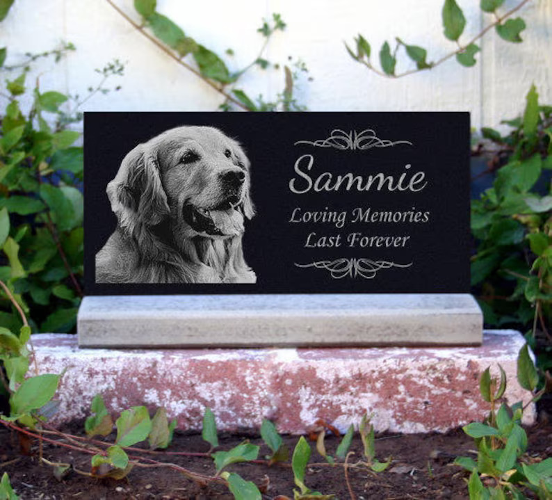 7 Astonishing Communal Memorials You Can Create for Your Departed Pet 7 Astonishing Communal Memorials You Can Create for Your Departed Pet